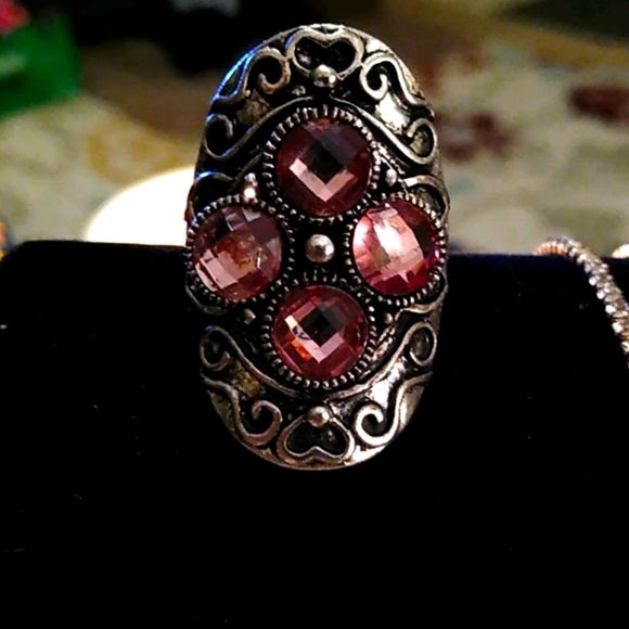 Ring - Picture 1 of 4